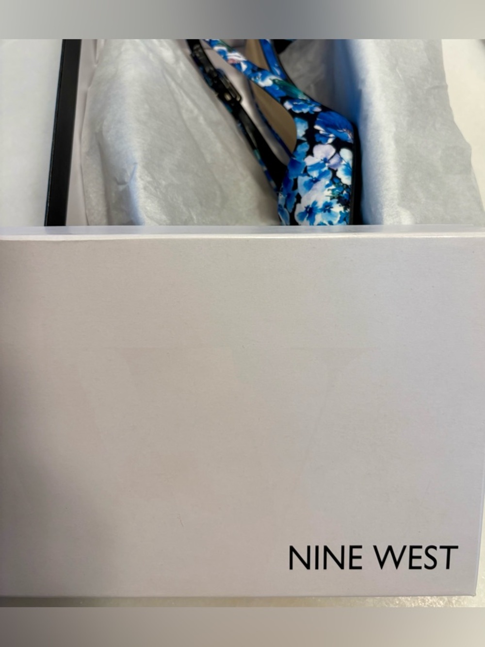 Nine West Blue Floral Pointed Slingback Flats NWOT - Picture 4 of 11